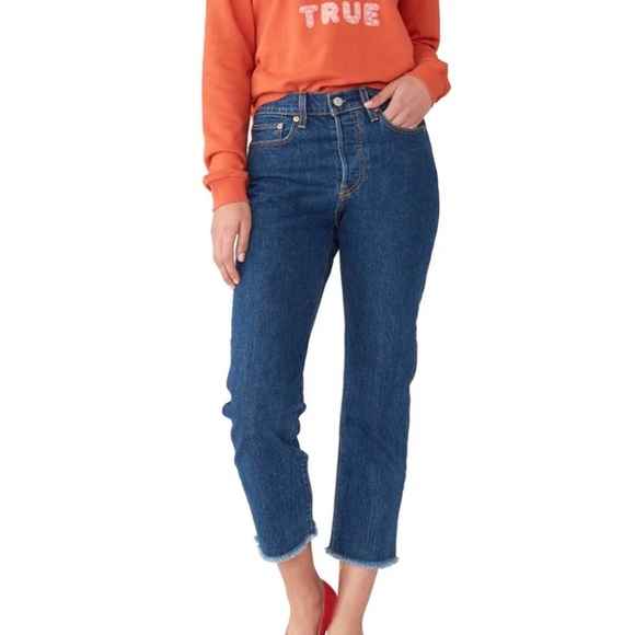 LEVI’s Wedgie Straight Leg Raw Hem Jeans - Picture 2 of 9